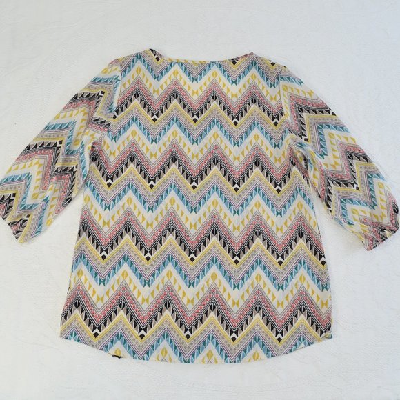Francesca's Aina Be Rainbow Southwest Chevron Lightweight Blouse Shirt Top S - Picture 6 of 10